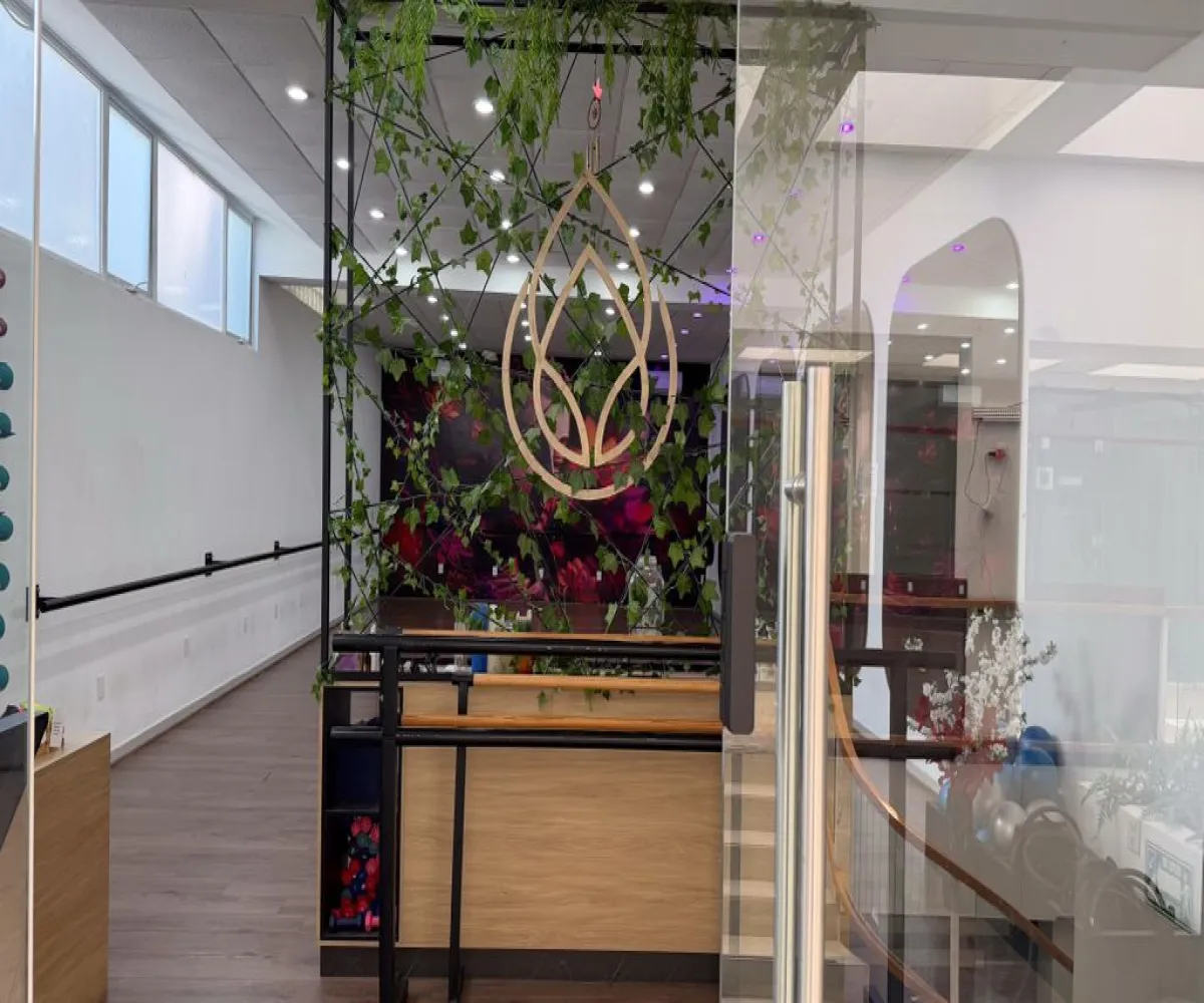 Local En Renta,Ladron De Guevara,Avenida México 2534, Guadalajara, Jalisco 44600,1 Baño,Avenida México,1,p6hMSO9