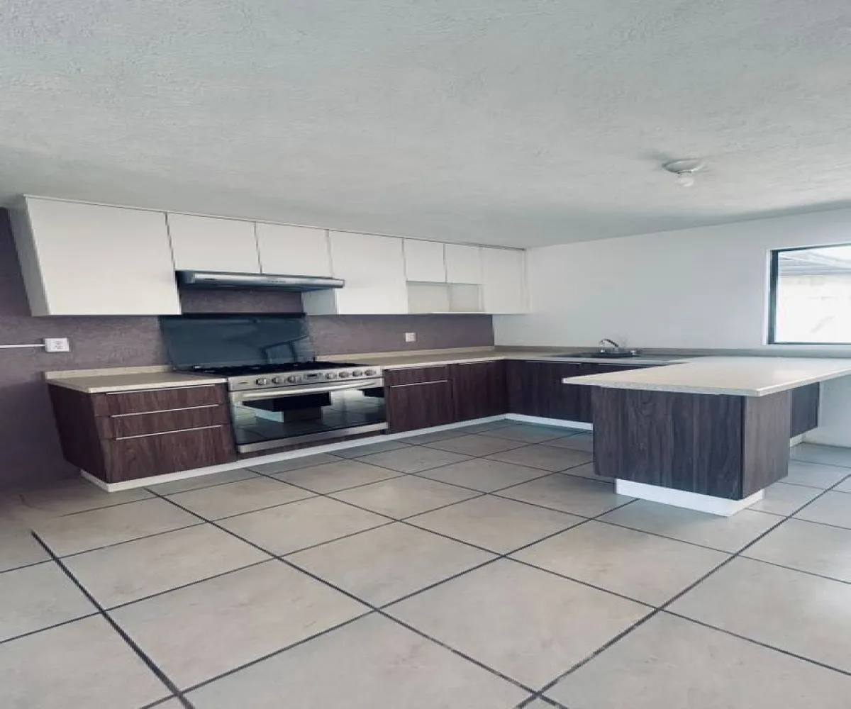 Casa En Venta,Avenida Vista Sur 68, Tlajomulco de Zúñiga, Jalisco 45640, 2 Habitaciones,1 Baño,Avenida Vista Sur,2,p3vaarp