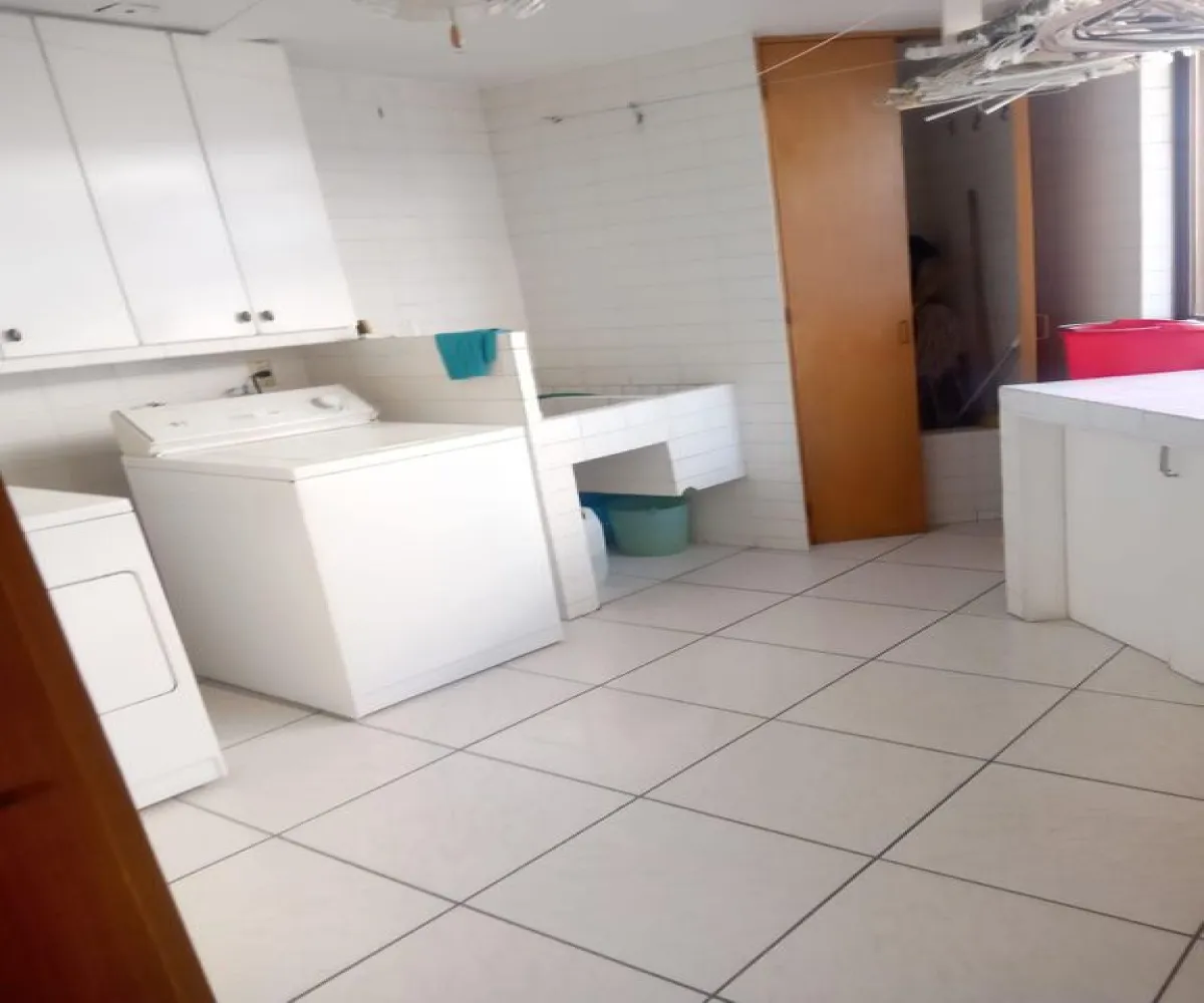 Casa En Venta,Atlas Colomos,Orquideas 5, Zapopan, Jalisco 45118, 3 Habitaciones,3 Baños,Orquideas,2,pS64890