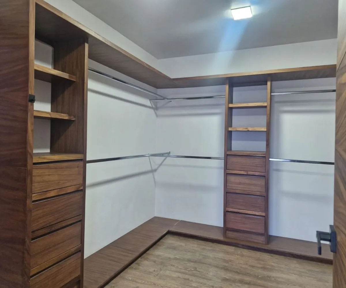 Casa En Renta,valle imperial,Avenida Paseo de los Emperadores 1560, Zapopan, Jalisco 45134, 4 Habitaciones,4 Baños,Avenida Paseo de los Emperadores,1,pPreOyb