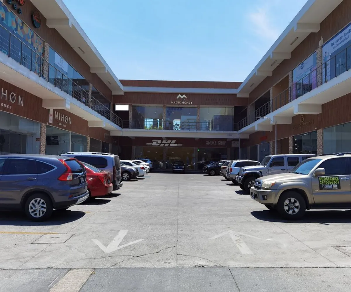 Local En Venta,Jacarandas,Avenida Manuel Ávila Camacho 3281 22, Zapopan, Jalisco 45160,Avenida Manuel Ávila Camacho,1,pyJuA3i