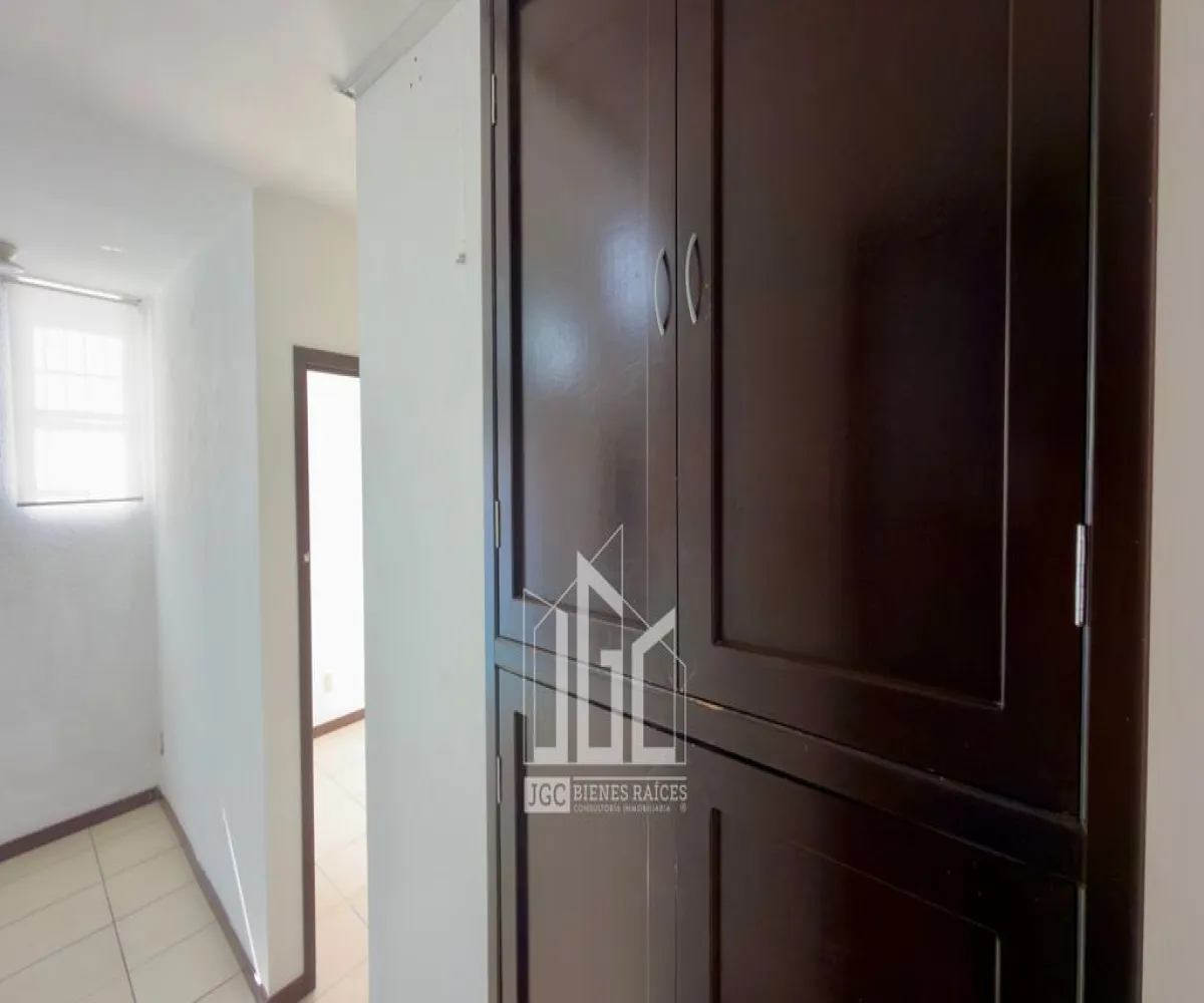 Local En Renta,Arcos Vallarta,Avenida de la Paz 2595, Guadalajara, Jalisco 44130,Avenida de la Paz,1,pMhAvyW