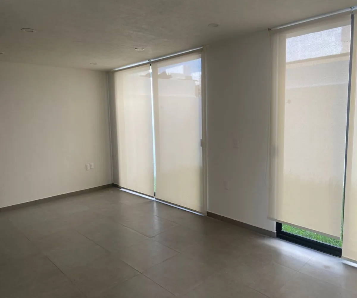 Casa En Venta,Adamar,Av. Camino Real a Colima 200 91, Tlajomulco de Zúñiga, Jalisco 45646, 3 Habitaciones,2 Baños,Av. Camino Real a Colima ,3,pADQU88
