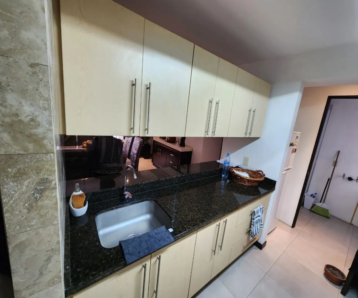 Departamento En Venta,Ayuntamiento,Diagonal Manuel Cambre 2235 8D, Guadalajara, Jalisco 44620, 2 Habitaciones,2 Baños,Diagonal Manuel Cambre,1,pC0RZkg