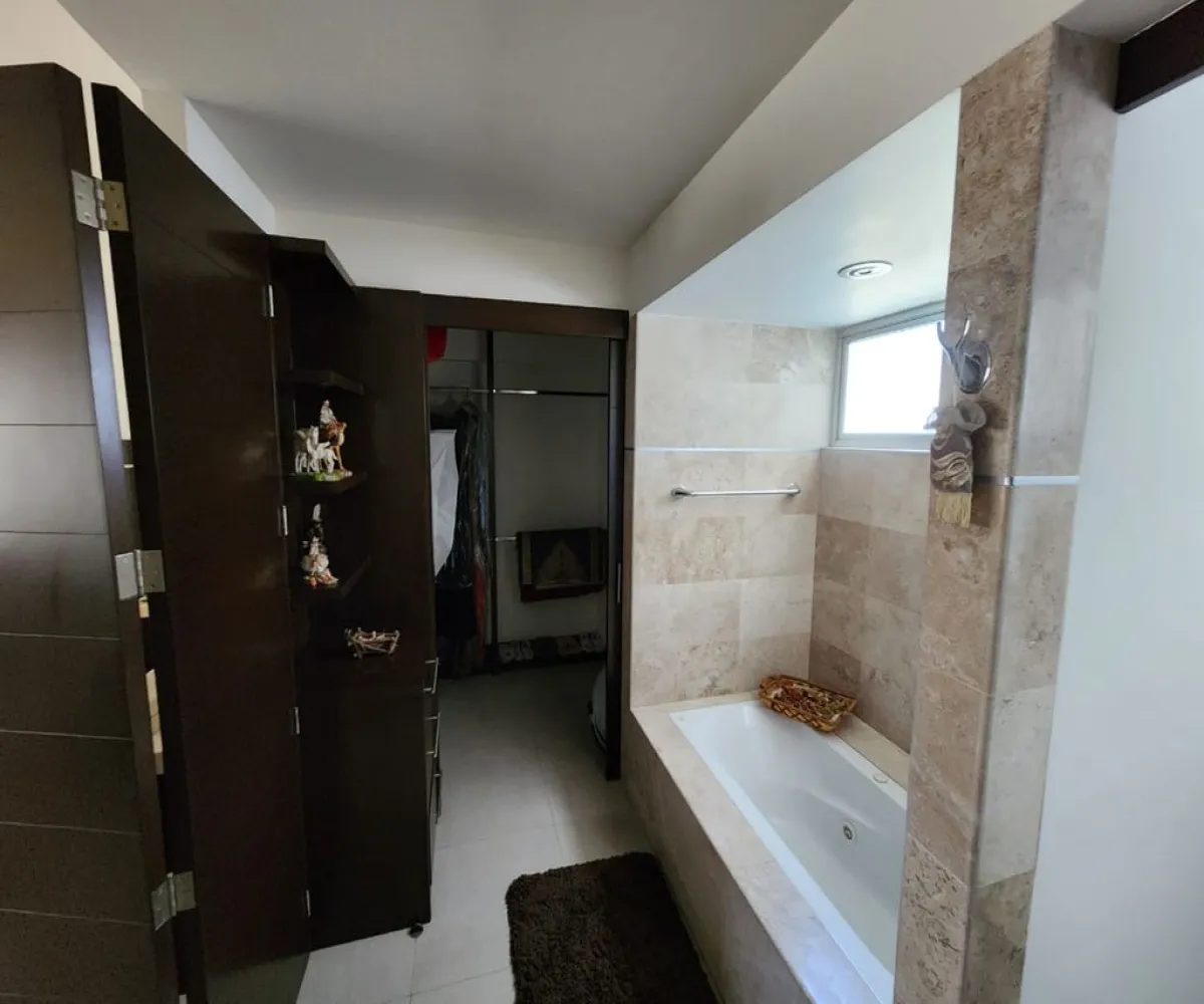 Departamento En Venta,Ayuntamiento,Diagonal Manuel Cambre 2235 8D, Guadalajara, Jalisco 44620, 2 Habitaciones,2 Baños,Diagonal Manuel Cambre,1,pC0RZkg