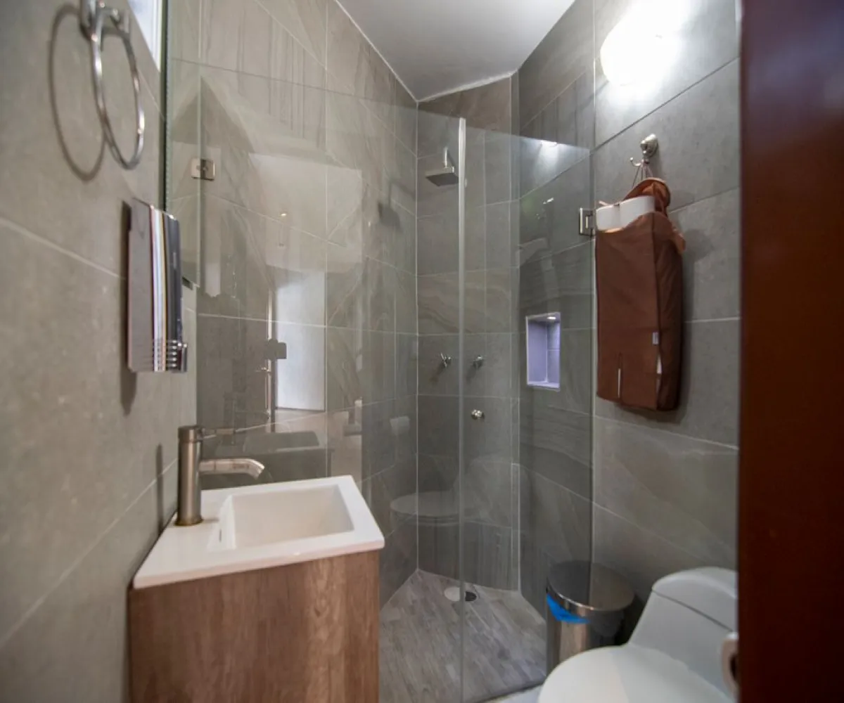 Casa En Venta,Bugambilias,De No Me Olvides 106, Zapopan, Jalisco 45237, 4 Habitaciones,5 Baños,De No Me Olvides,1,pM8gNKH