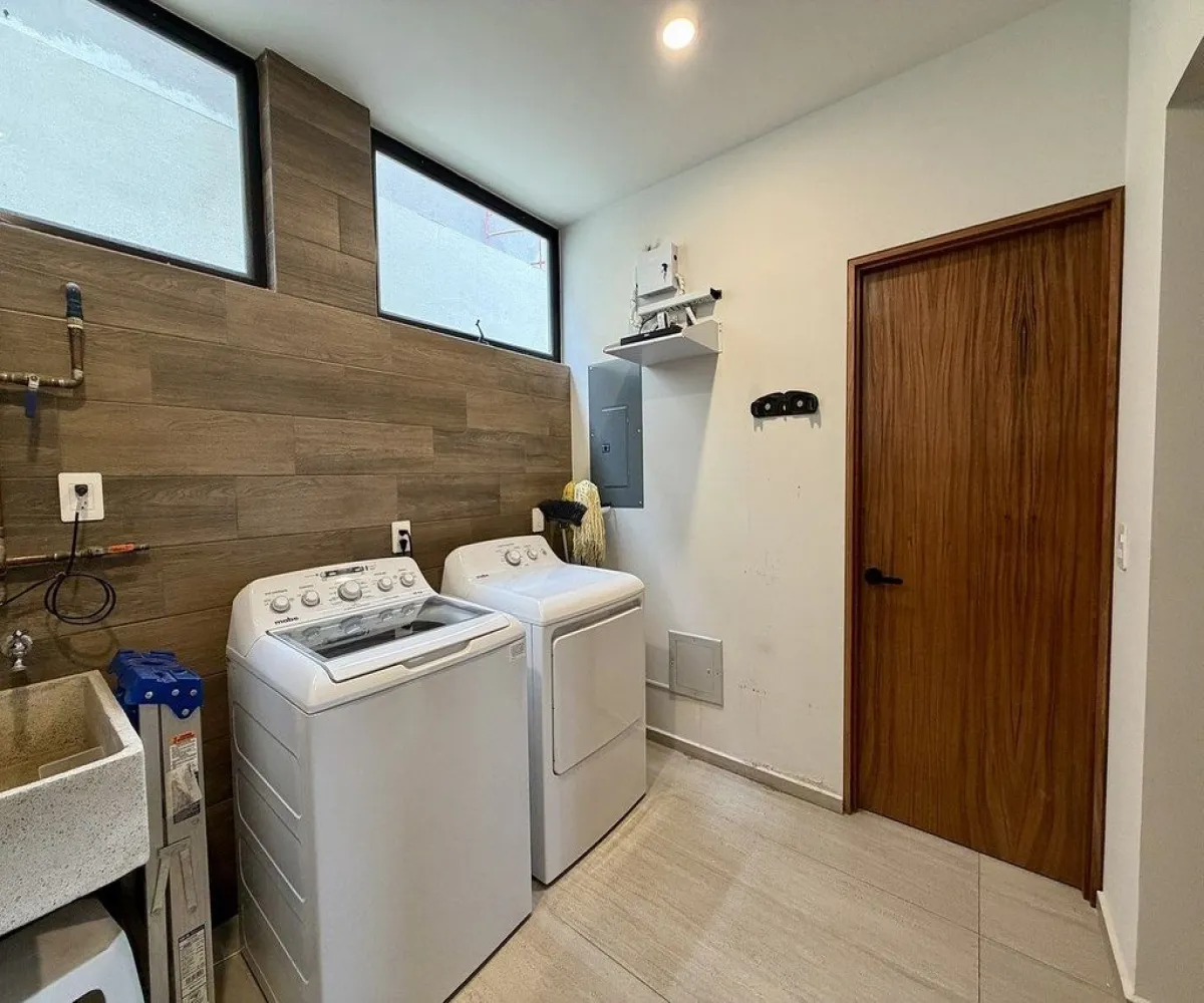 Casa En Venta,Hacienda de San Juan,Avenida General Ramón Corona 2500, Zapopan, Jalisco 45134, 4 Habitaciones,4 Baños,Avenida General Ramón Corona,1,pBkrieL