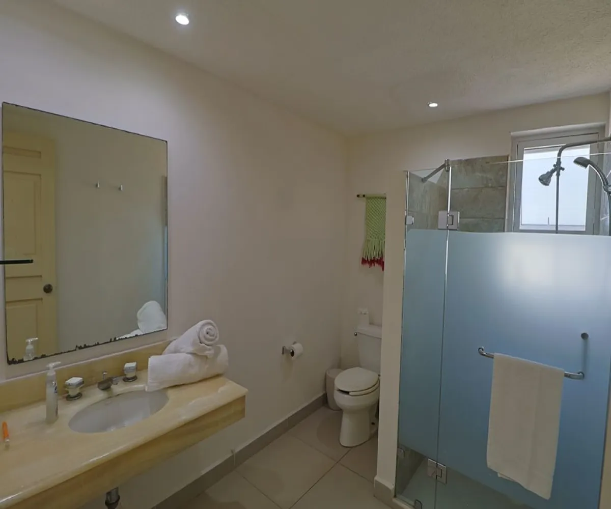 Departamento En Venta,Nuevo Nayarit,Paseo de los Cocoteros 001 y1, Bahía de Banderas, Nayarit 63735, 3 Habitaciones,3 Baños,Paseo de los Cocoteros,1,p0b04GQ