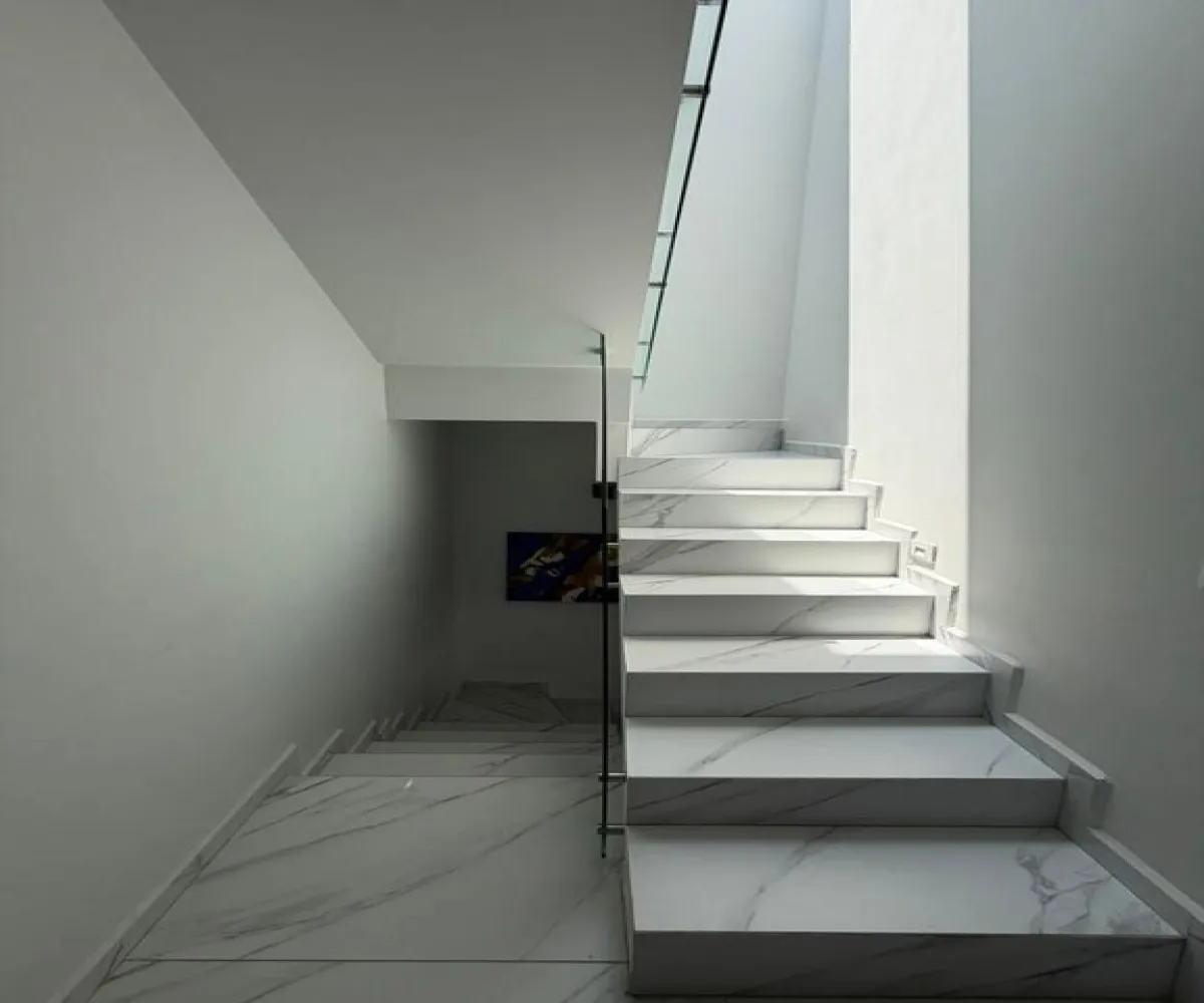 Casa En Venta,Solares,Avenida Paseo del Anochecer 811, Zapopan, Jalisco 45134, 3 Habitaciones,5 Baños,Avenida Paseo del Anochecer,1,p8oP7Or