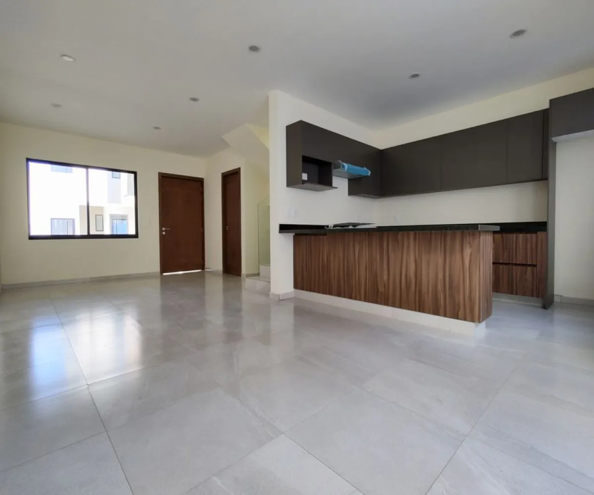 Casa En Venta,Los Tulipanes,Hortencia 880, Tlajomulco de Zúñiga, Jalisco 45647, 3 Habitaciones,2 Baños,Hortencia,2,pqUueUY