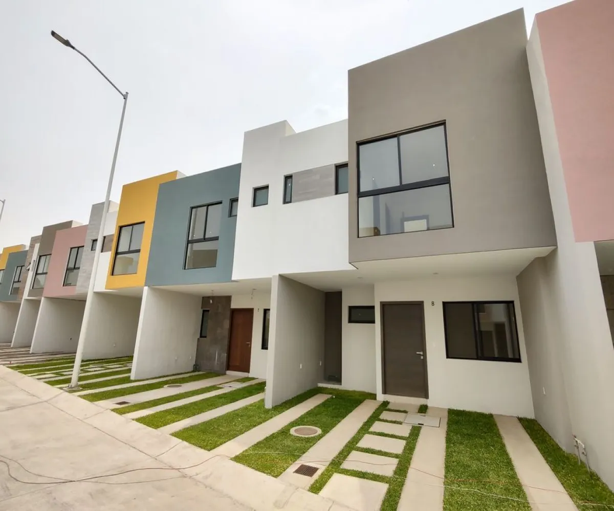 Casa En Venta,Los Tulipanes,Hortencia 880, Tlajomulco de Zúñiga, Jalisco 45647, 3 Habitaciones,2 Baños,Hortencia,2,pqUueUY