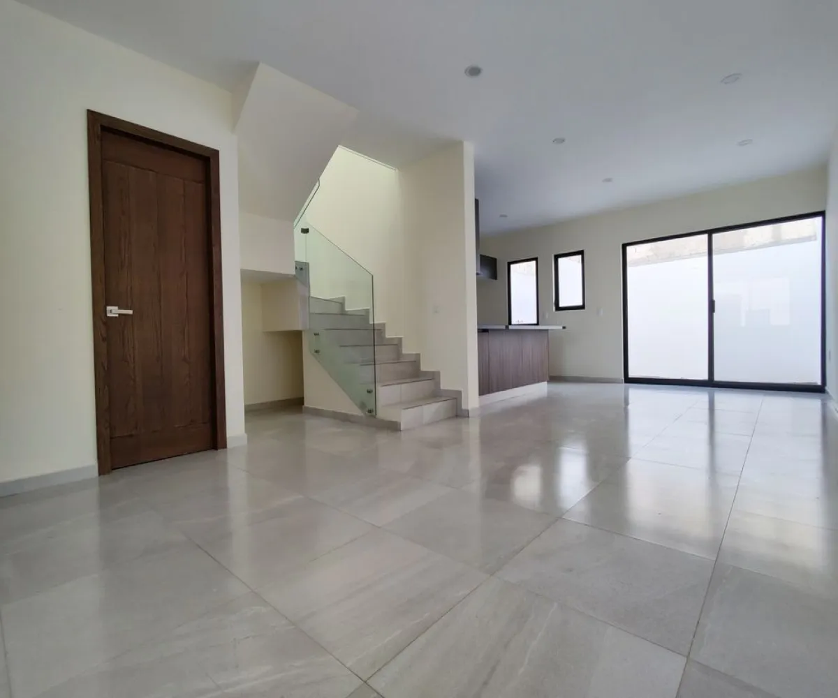 Casa En Venta,Los Tulipanes,Hortencia 880, Tlajomulco de Zúñiga, Jalisco 45647, 3 Habitaciones,2 Baños,Hortencia,2,pqUueUY