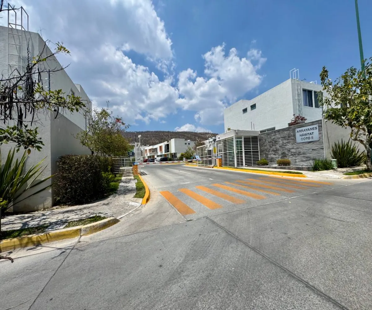 Casa En Venta,El Fortín,Calle Álamo 1359, Zapopan, Jalisco 45066, 3 Habitaciones,2 Baños,Calle Álamo,2,pBwImp9