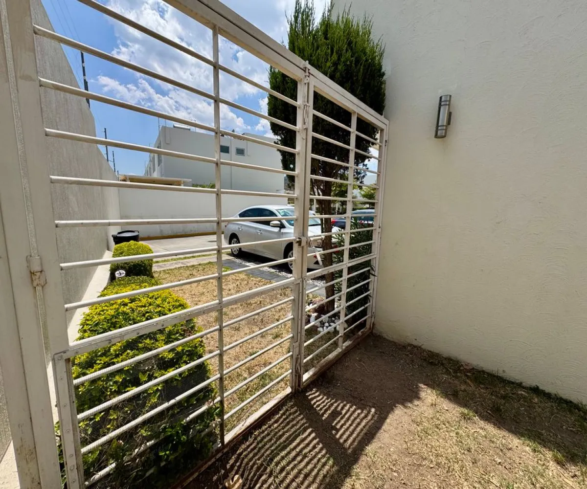 Casa En Venta,El Fortín,Calle Álamo 1359, Zapopan, Jalisco 45066, 3 Habitaciones,2 Baños,Calle Álamo,2,pBwImp9