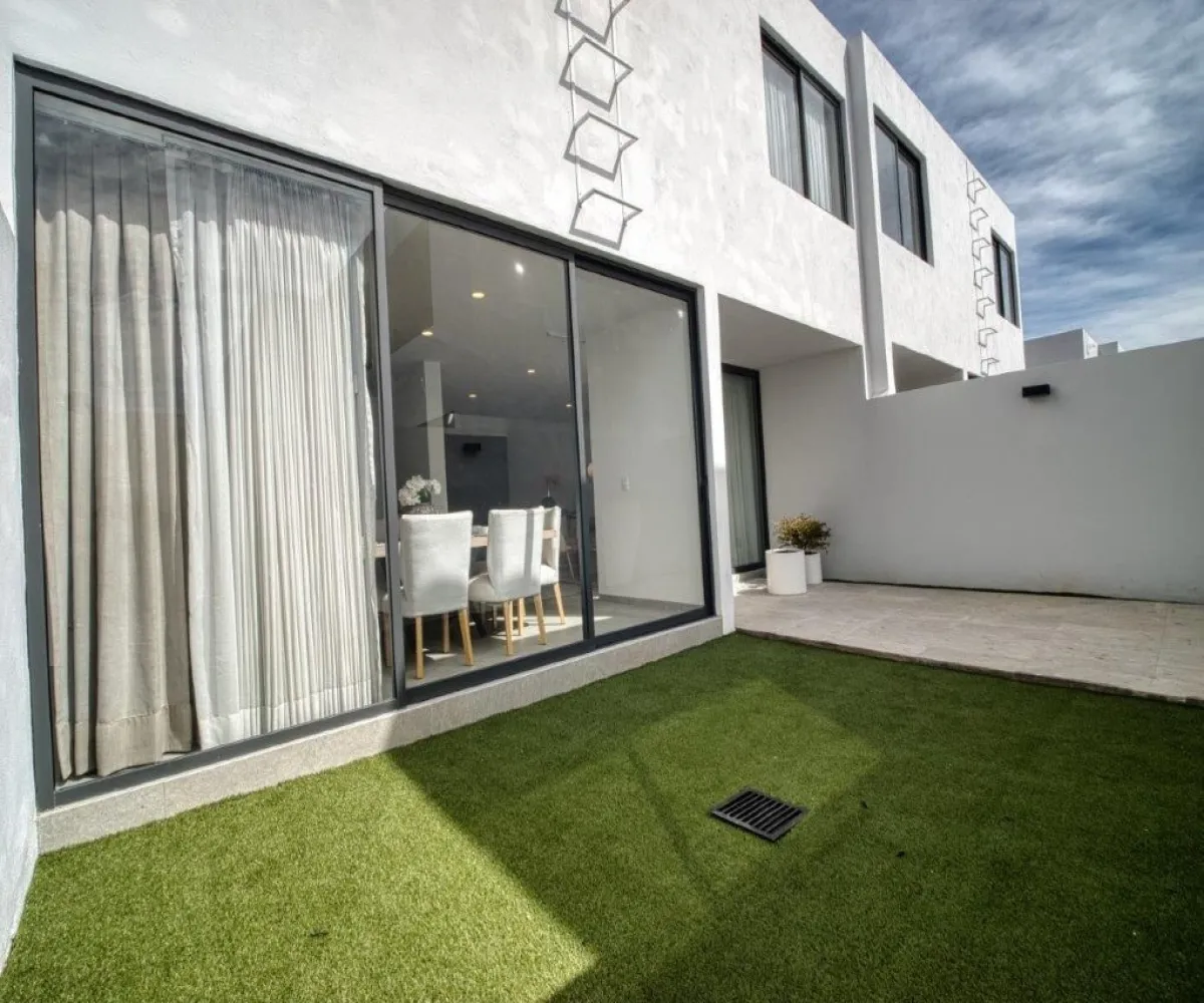 Casa En Venta,El Palomar,Avenida Adolfo López Mateos Sur 1710, Tlajomulco de Zúñiga, Jalisco 45643, 3 Habitaciones,3 Baños,Avenida Adolfo López Mateos Sur,2,piPnSCU