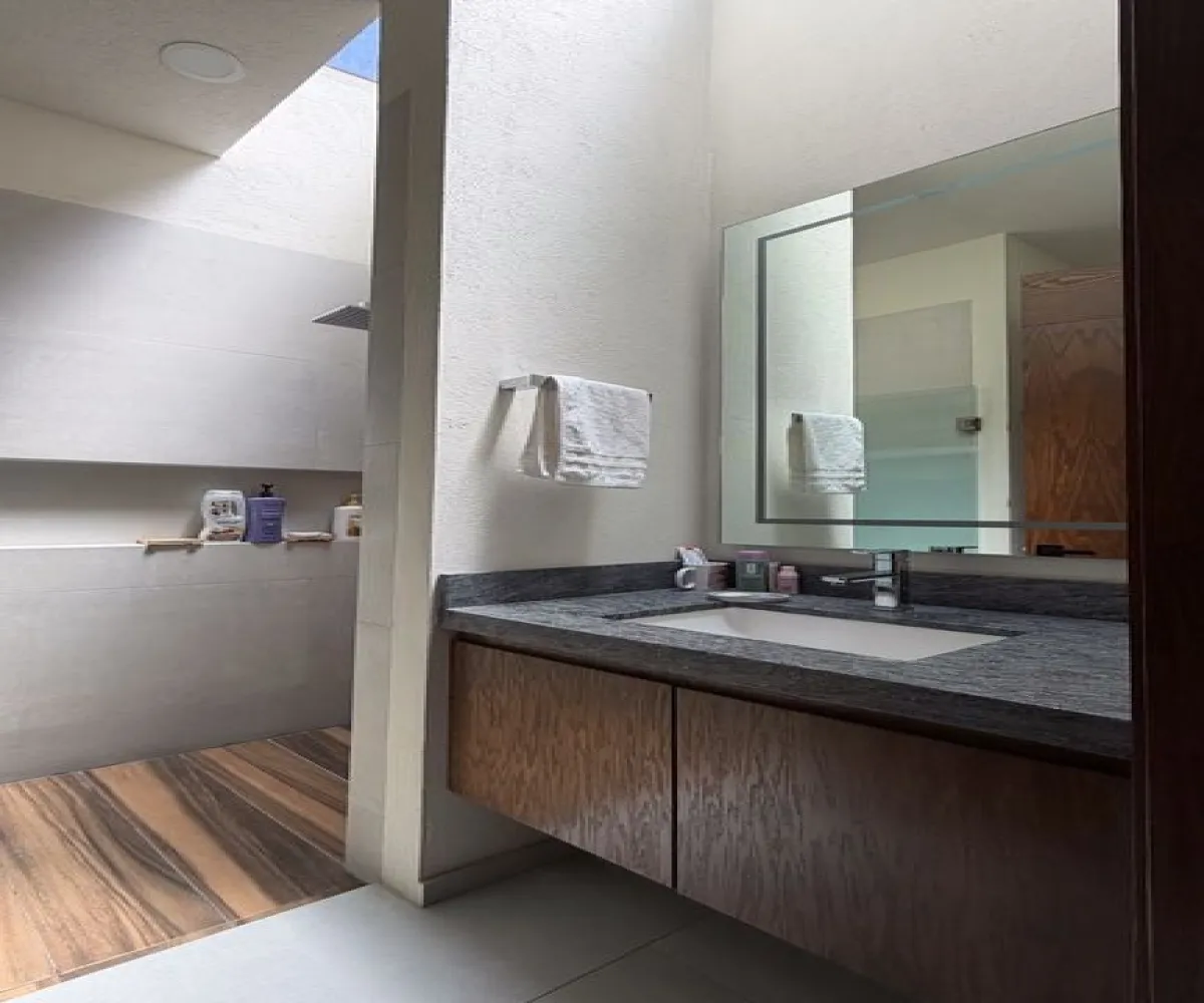 Casa En Renta,Virreyes Residencial ,Entrelomas 106, Zapopan, Jalisco 45110, 3 Habitaciones,4 Baños,Entrelomas,1,p1MKBwO