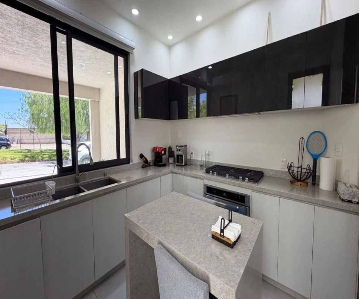 Casa En Renta,Virreyes Residencial ,Entrelomas 106, Zapopan, Jalisco 45110, 3 Habitaciones,4 Baños,Entrelomas,1,p1MKBwO