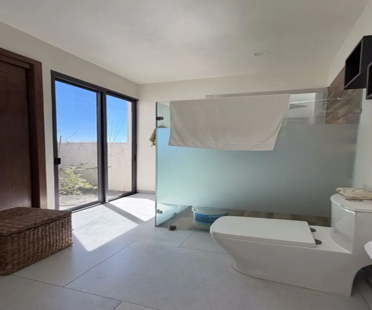 Casa En Renta,Virreyes Residencial ,Entrelomas 106, Zapopan, Jalisco 45110, 3 Habitaciones,4 Baños,Entrelomas,1,p1MKBwO