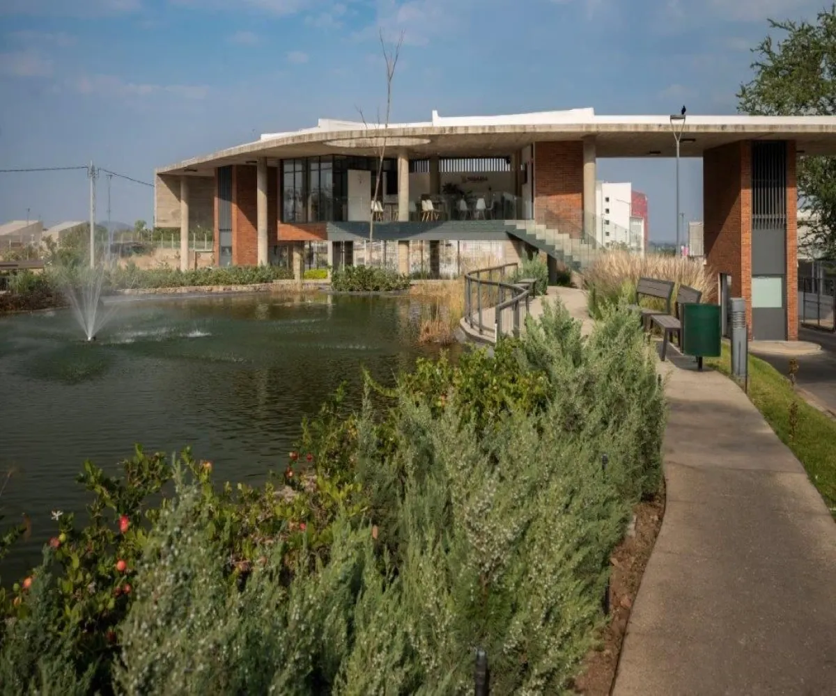 Casa En Venta,El Palomar,Avenida Adolfo López Mateos Sur 1710, Tlajomulco de Zúñiga, Jalisco 45643, 3 Habitaciones,3 Baños,Avenida Adolfo López Mateos Sur,2,pJgnFTO