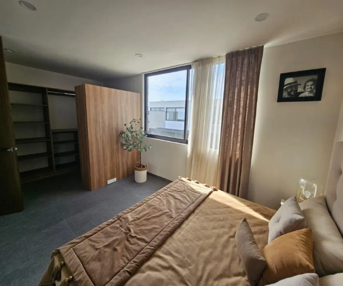 Casa En Venta,El Palomar,Avenida Adolfo López Mateos Sur 1710, Tlajomulco de Zúñiga, Jalisco 45643, 3 Habitaciones,3 Baños,Avenida Adolfo López Mateos Sur,2,p8QQMrx