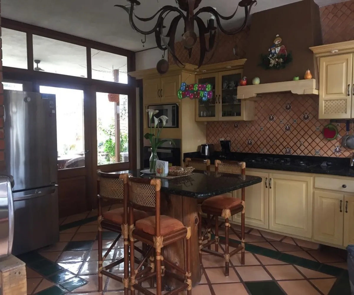 Casa En Venta,Ciudad Bugambilia,Remanso de los Laureles 2056, Zapopan, Jalisco 45100, 5 Habitaciones,5 Baños,Remanso de los Laureles ,2,p8lZr1v