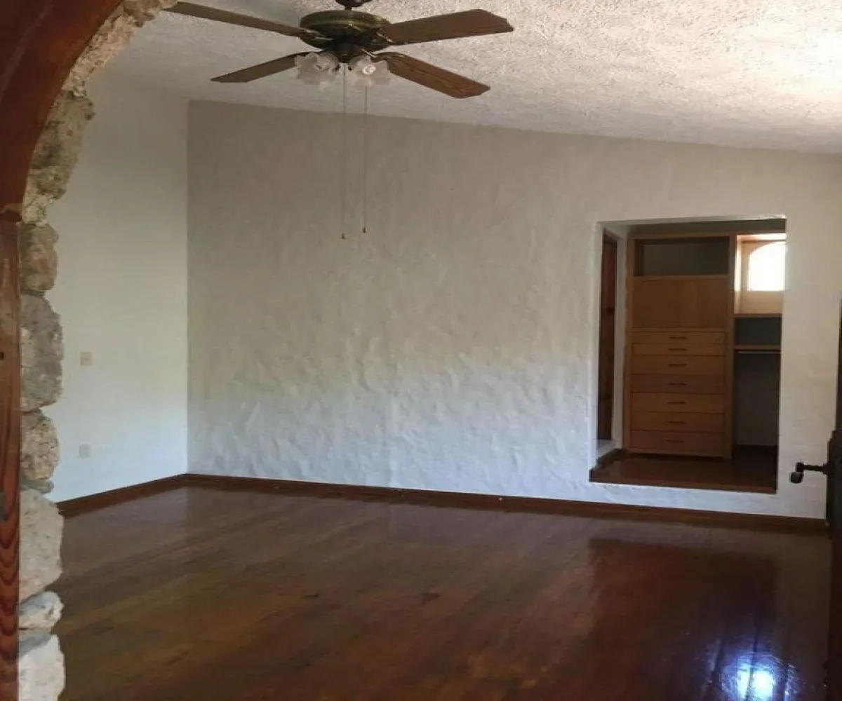 Casa En Venta,Ciudad Bugambilia,Remanso de los Laureles 2056, Zapopan, Jalisco 45100, 5 Habitaciones,5 Baños,Remanso de los Laureles ,2,p8lZr1v