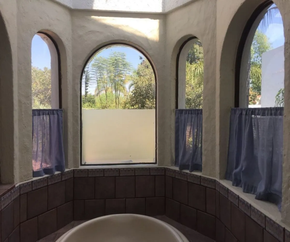 Casa En Venta,Ciudad Bugambilia,Remanso de los Laureles 2056, Zapopan, Jalisco 45100, 5 Habitaciones,5 Baños,Remanso de los Laureles ,2,p8lZr1v