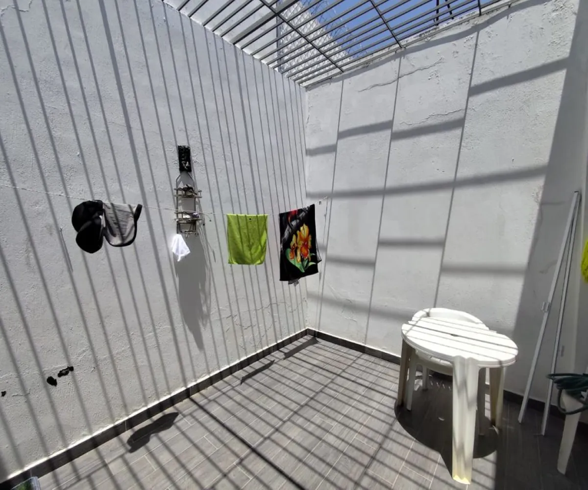 Casa En Venta,El Fortín,Calle Clarin 2437, Zapopan, Jalisco 45200, 3 Habitaciones,2 Baños,Calle Clarin,1,pyuonc9