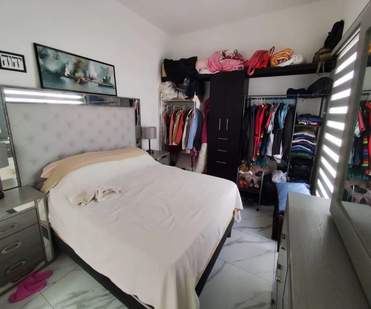 Casa En Venta,El Fortín,Calle Clarin 2437, Zapopan, Jalisco 45200, 3 Habitaciones,2 Baños,Calle Clarin,1,pyuonc9