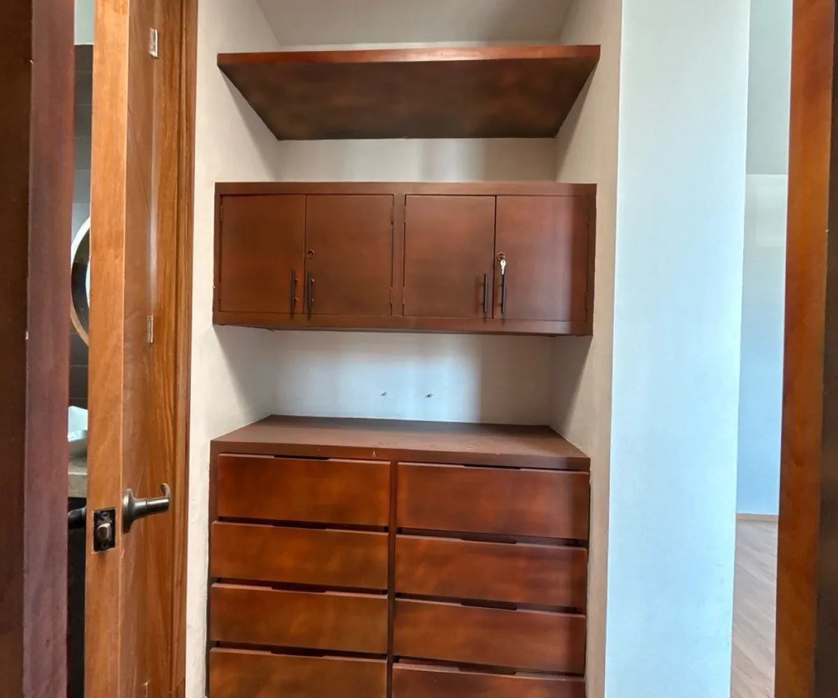 Casa En Renta,Casa Fuerte,Paseo el vigia S/N 72, Tlajomulco de Zúñiga, Jalisco 45645, 3 Habitaciones,5 Baños,Paseo el vigia,2,pUfqgJS