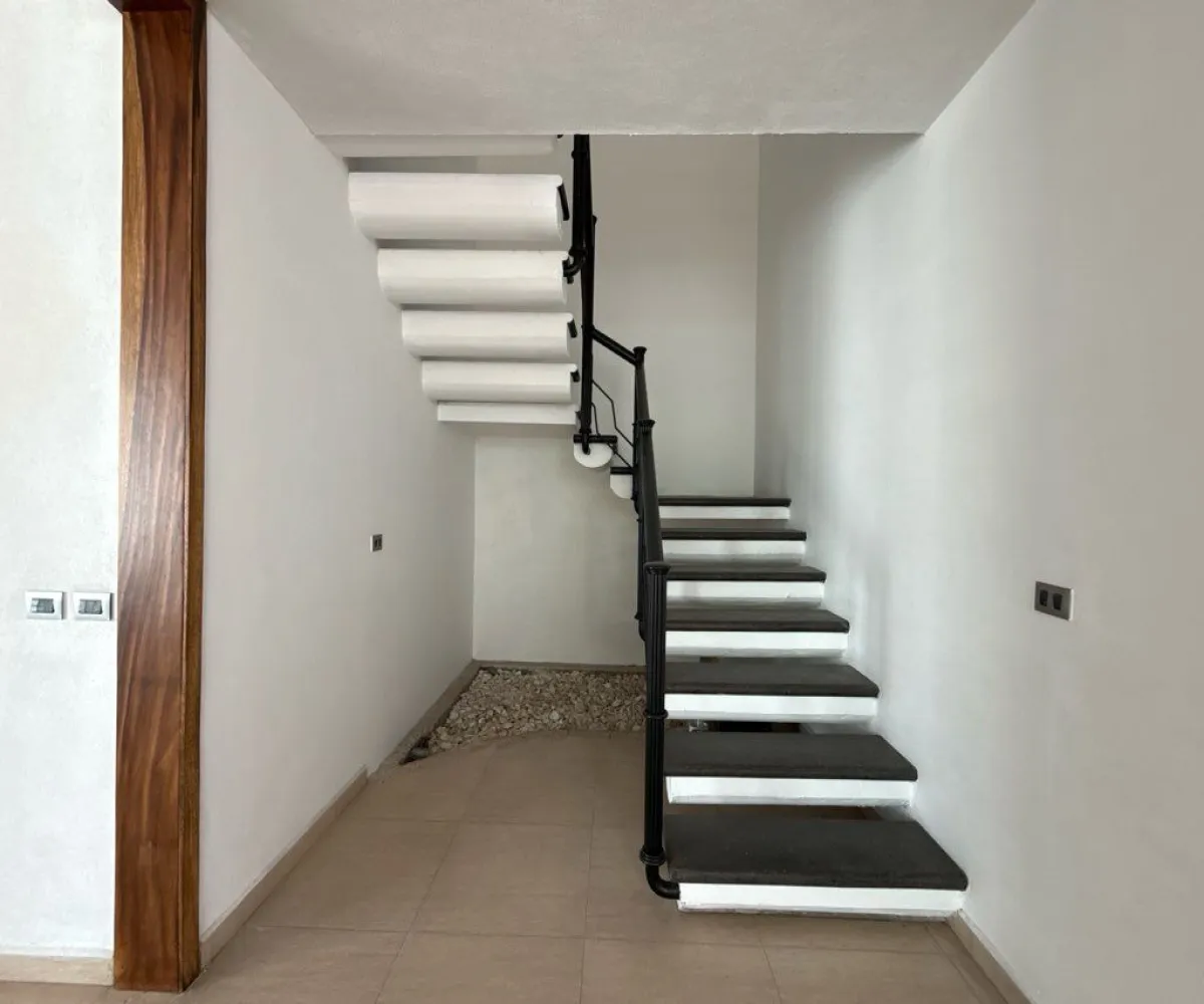 Casa En Renta,Casa Fuerte,Paseo el vigia S/N 72, Tlajomulco de Zúñiga, Jalisco 45645, 3 Habitaciones,5 Baños,Paseo el vigia,2,pUfqgJS