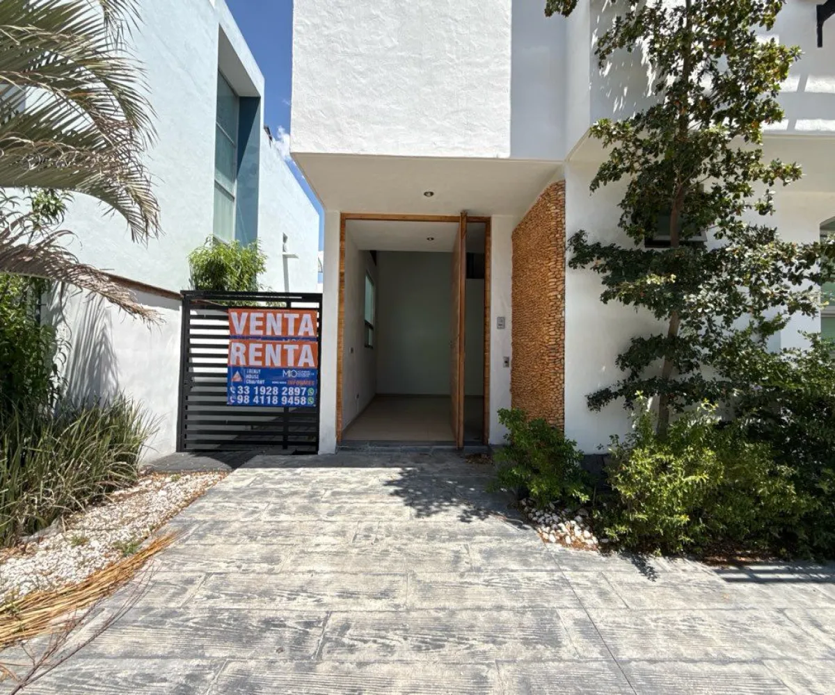 Casa En Renta,Casa Fuerte,Paseo el vigia S/N 72, Tlajomulco de Zúñiga, Jalisco 45645, 3 Habitaciones,5 Baños,Paseo el vigia,2,pUfqgJS