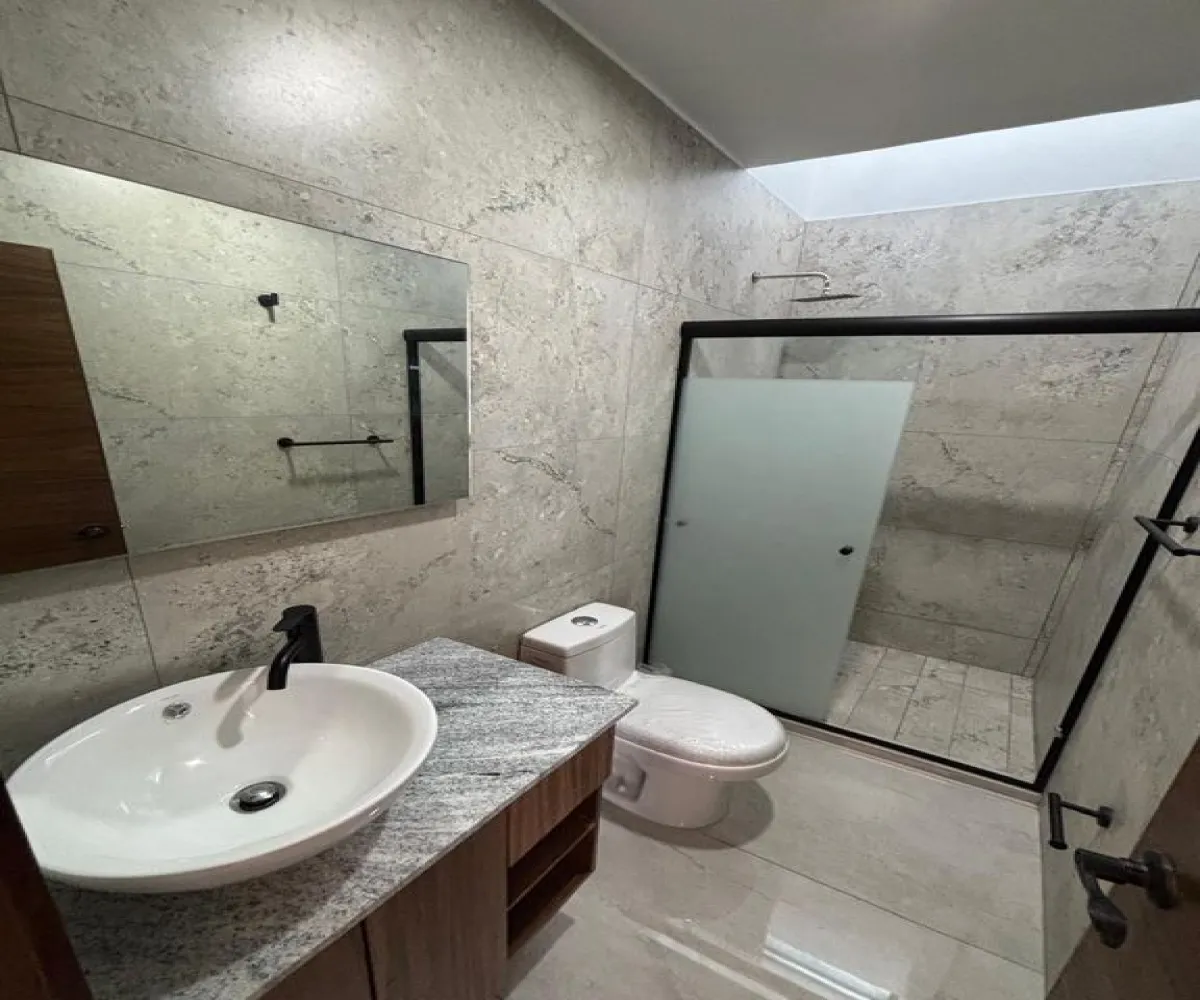 Casa En Venta,La Cima,Avenida de la Mancha 293, Zapopan, Jalisco 45134, 3 Habitaciones,5 Baños,Avenida de la Mancha,3,pbc6eKl