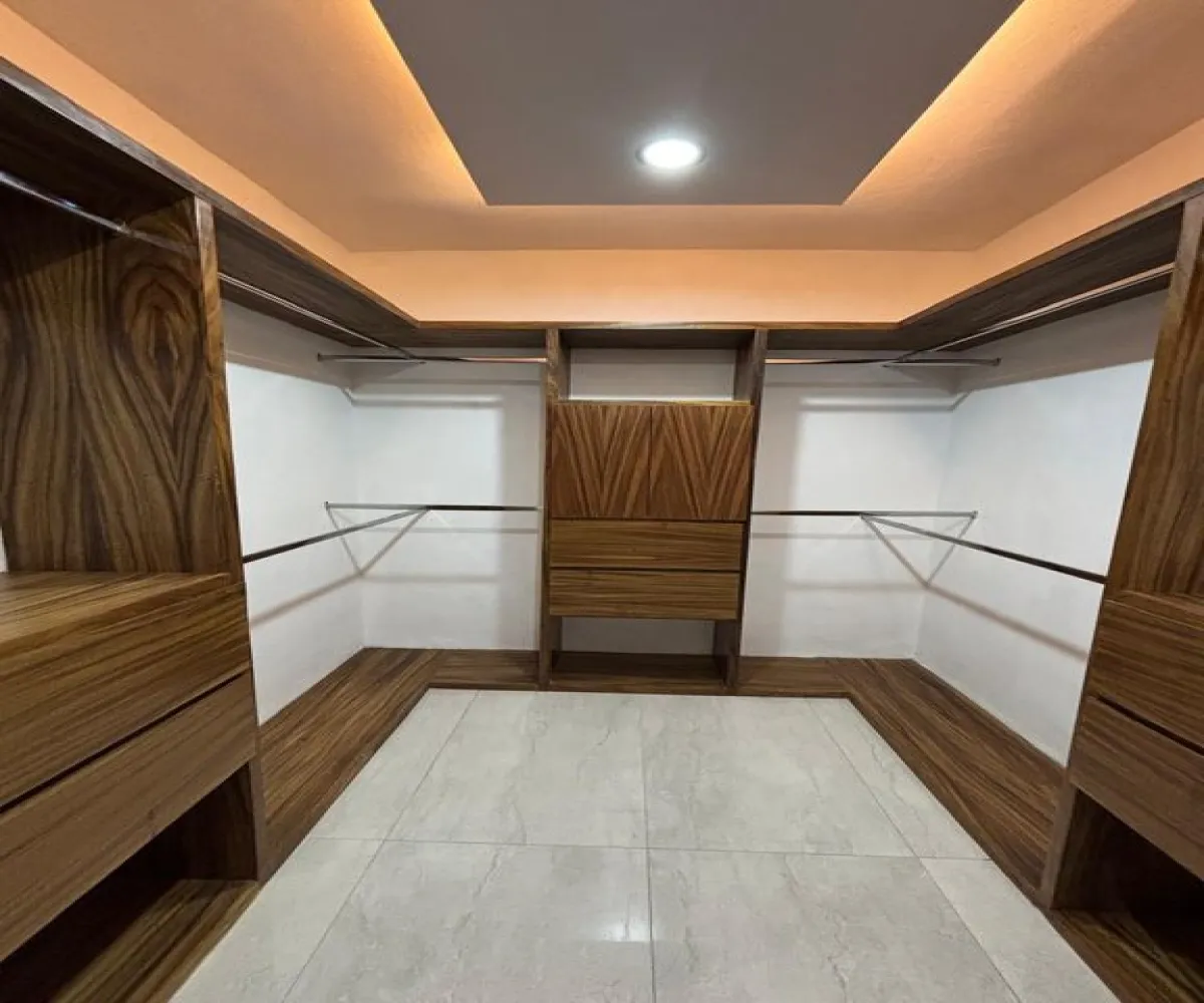 Casa En Venta,La Cima,Avenida de la Mancha 293, Zapopan, Jalisco 45134, 3 Habitaciones,5 Baños,Avenida de la Mancha,3,pbc6eKl