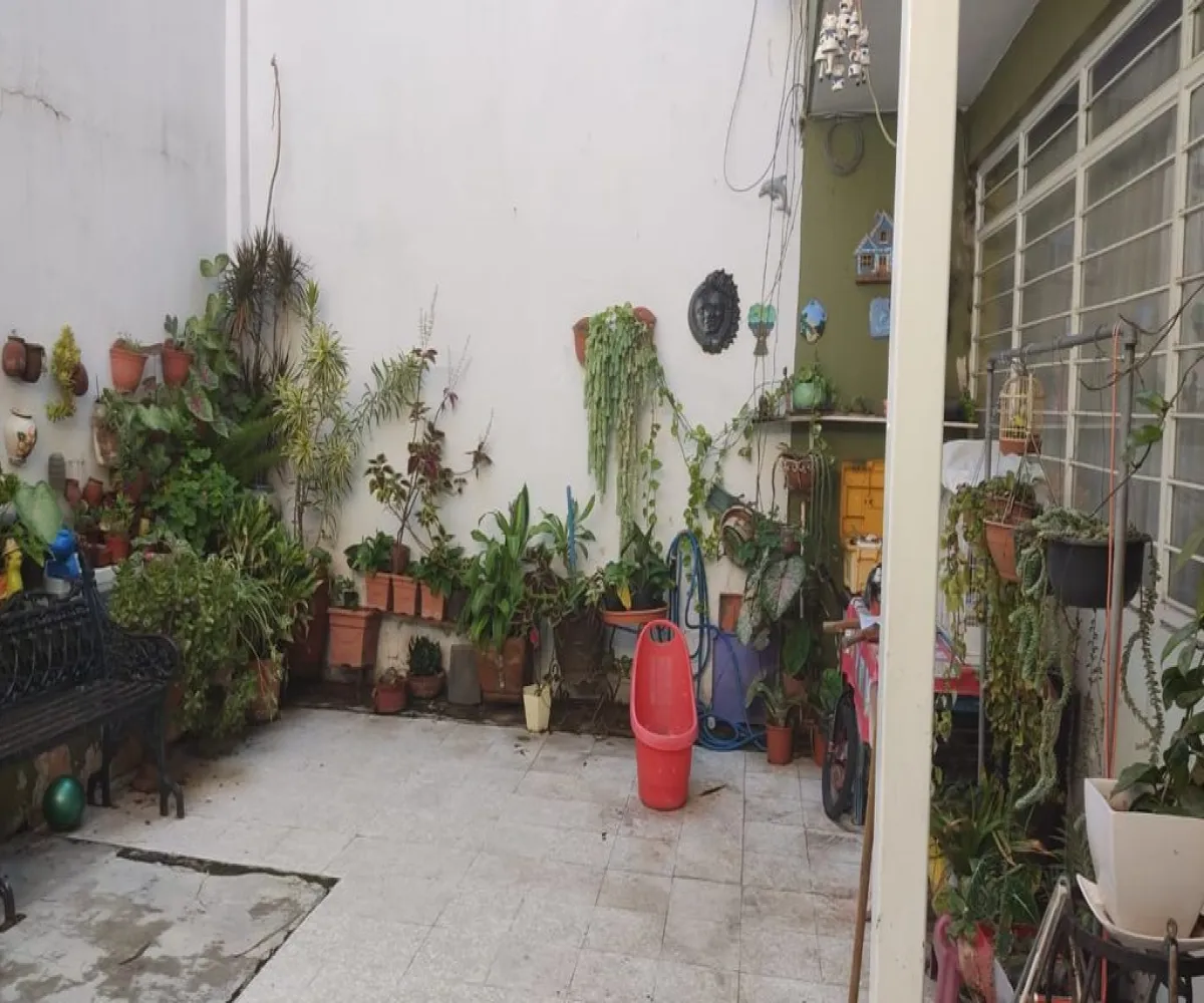 Casa En Venta,Colonia Belisario Domínguez,Calle Mesa Central 347, Guadalajara, Jalisco 44320, 6 Habitaciones,3 Baños,Calle Mesa Central,1,pXJ1u24