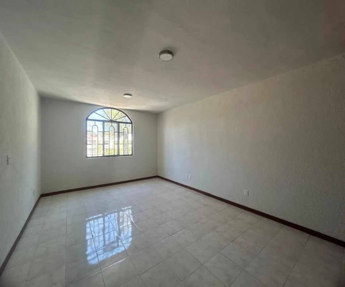 Casa En Renta,Lagos del Country,Avenida Patria 2477, Guadalajara, Jalisco 44210, 4 Habitaciones,3 Baños,Avenida Patria,1,prI50aS