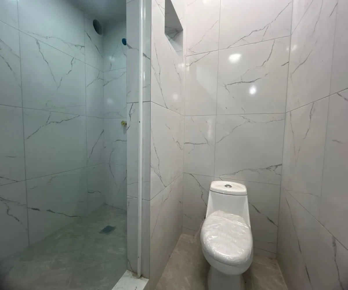 Casa En Renta,Lagos del Country,Avenida Patria 2477, Guadalajara, Jalisco 44210, 4 Habitaciones,3 Baños,Avenida Patria,1,prI50aS