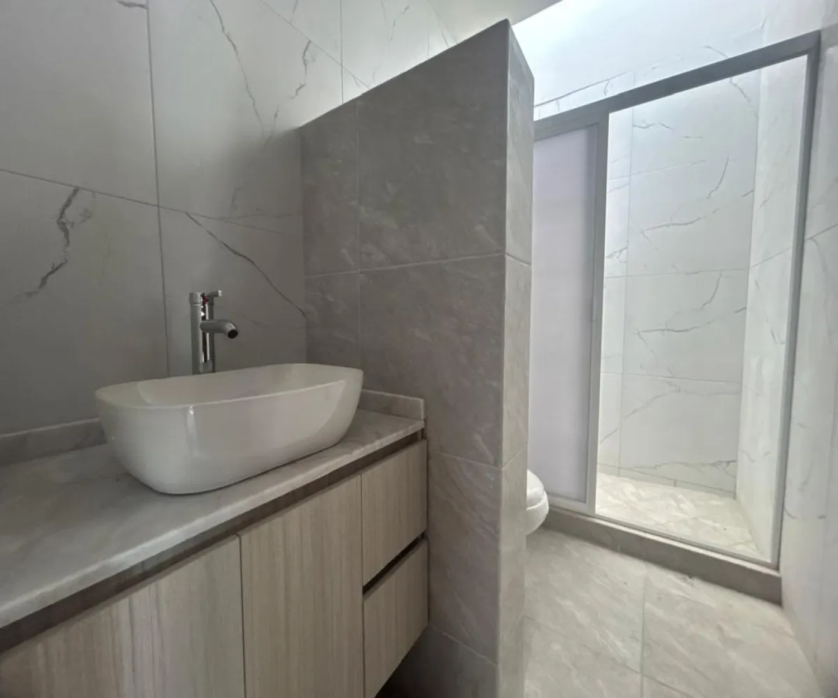 Casa En Renta,Lagos del Country,Avenida Patria 2477, Guadalajara, Jalisco 44210, 4 Habitaciones,3 Baños,Avenida Patria,1,prI50aS