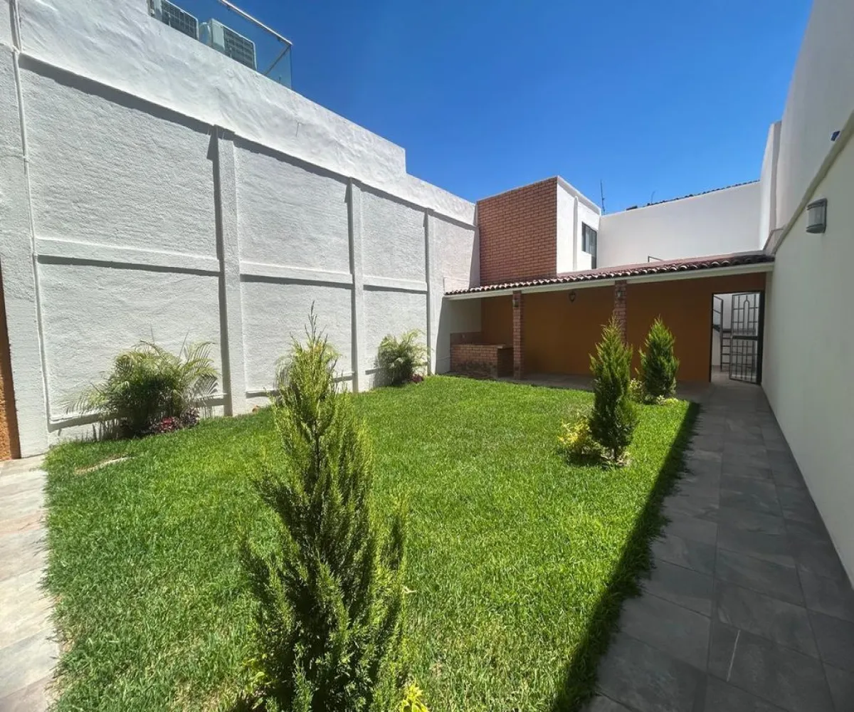 Casa En Renta,Lagos del Country,Avenida Patria 2477, Guadalajara, Jalisco 44210, 4 Habitaciones,3 Baños,Avenida Patria,1,prI50aS