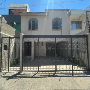 Casa En Renta,Lagos del Country,Avenida Patria 2477, Guadalajara, Jalisco 44210, 4 Habitaciones,3 Baños,Avenida Patria,1,prI50aS