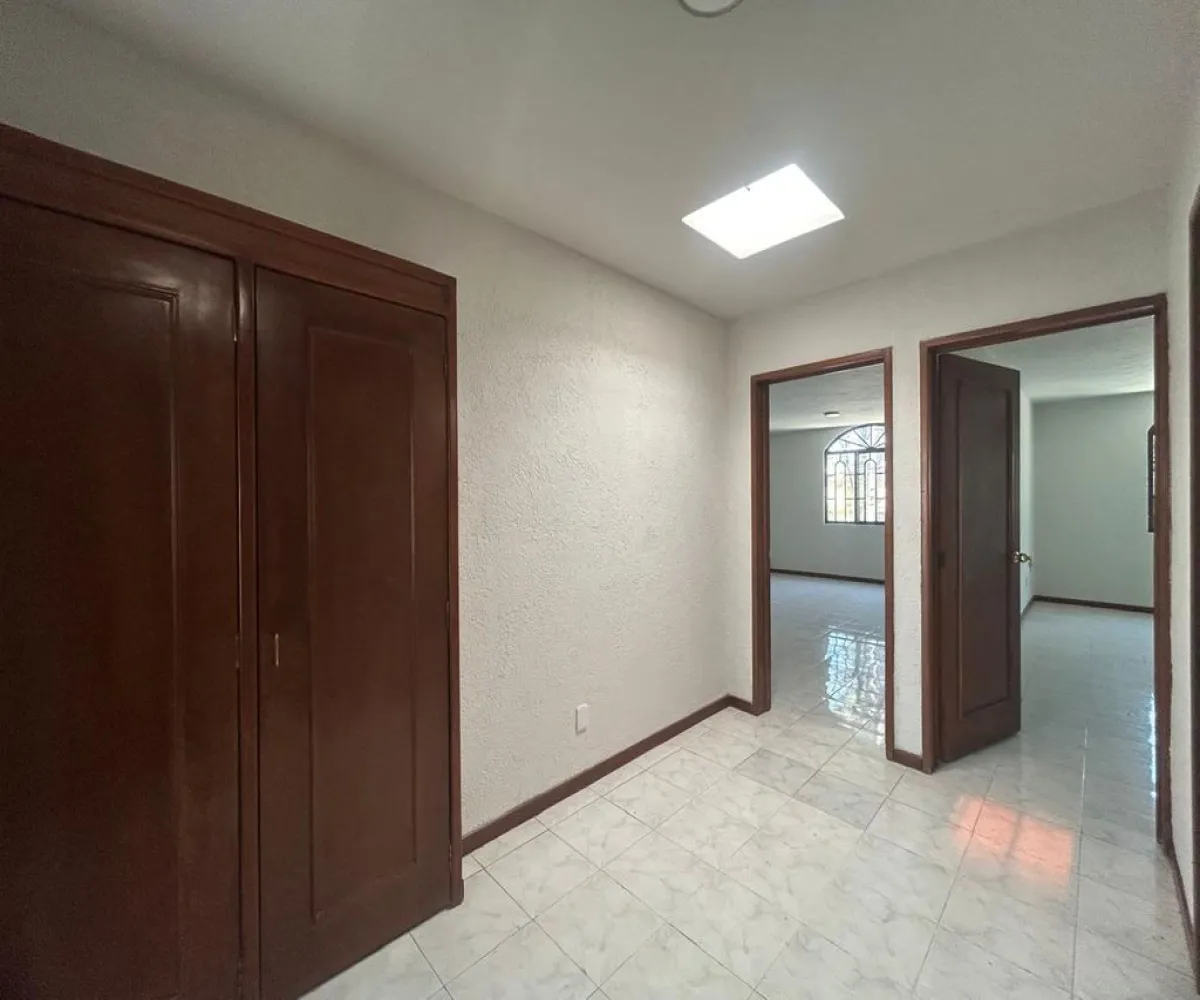 Casa En Renta,Lagos del Country,Avenida Patria 2477, Guadalajara, Jalisco 44210, 4 Habitaciones,3 Baños,Avenida Patria,1,prI50aS