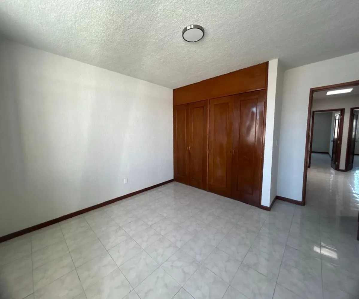 Casa En Renta,Lagos del Country,Avenida Patria 2477, Guadalajara, Jalisco 44210, 4 Habitaciones,3 Baños,Avenida Patria,1,prI50aS