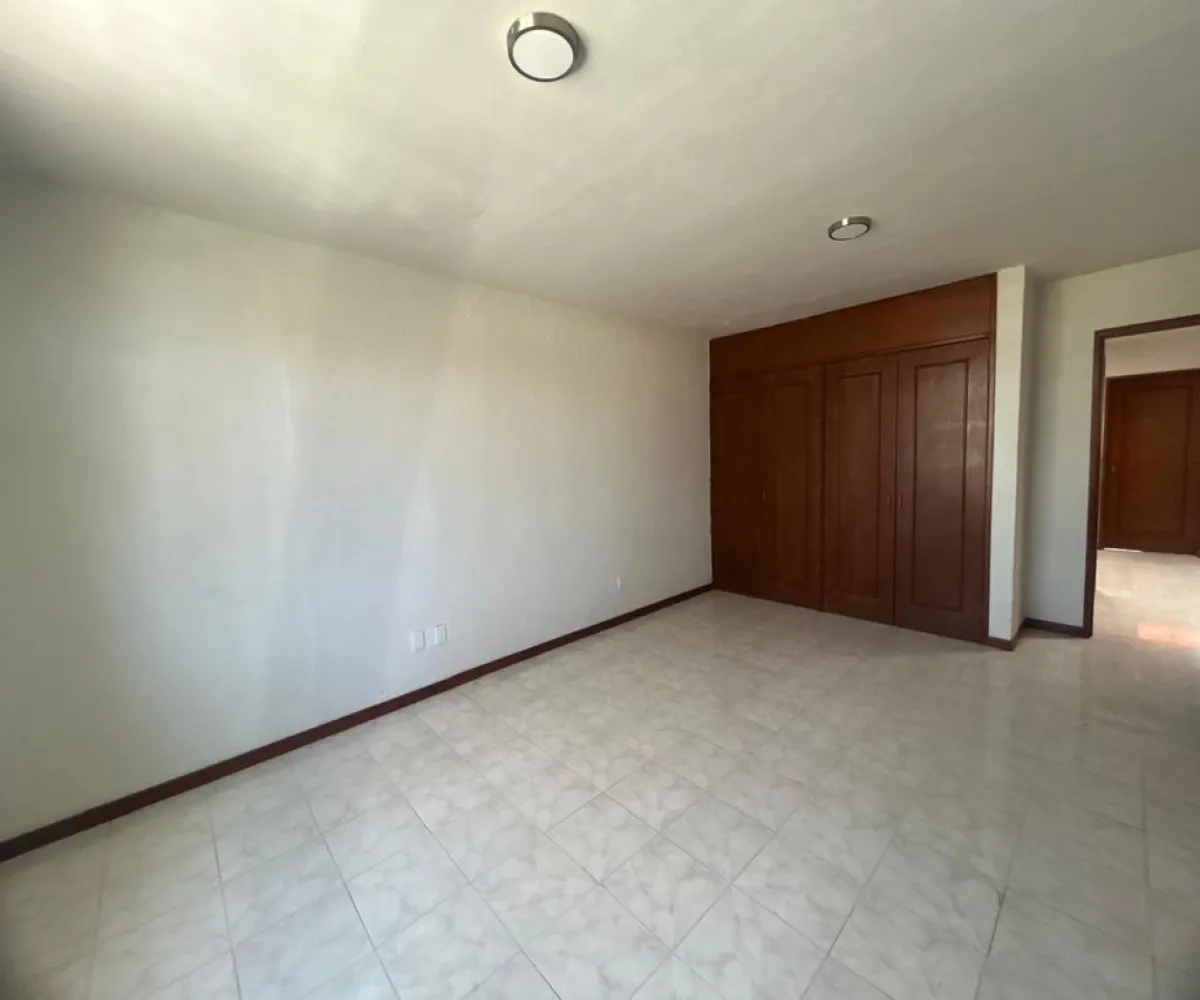 Casa En Renta,Lagos del Country,Avenida Patria 2477, Guadalajara, Jalisco 44210, 4 Habitaciones,3 Baños,Avenida Patria,1,prI50aS