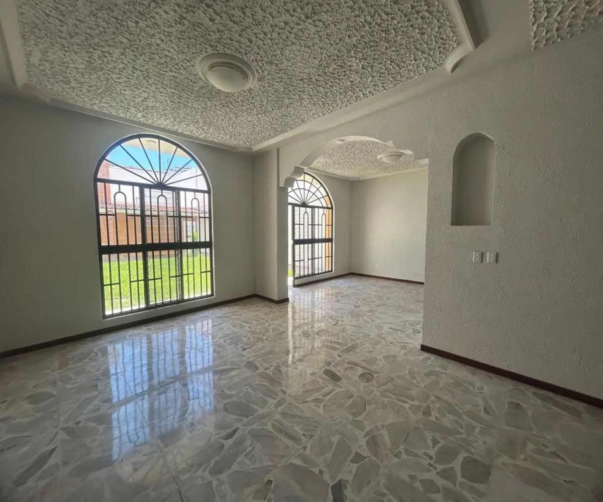 Casa En Renta,Lagos del Country,Avenida Patria 2477, Guadalajara, Jalisco 44210, 4 Habitaciones,3 Baños,Avenida Patria,1,prI50aS