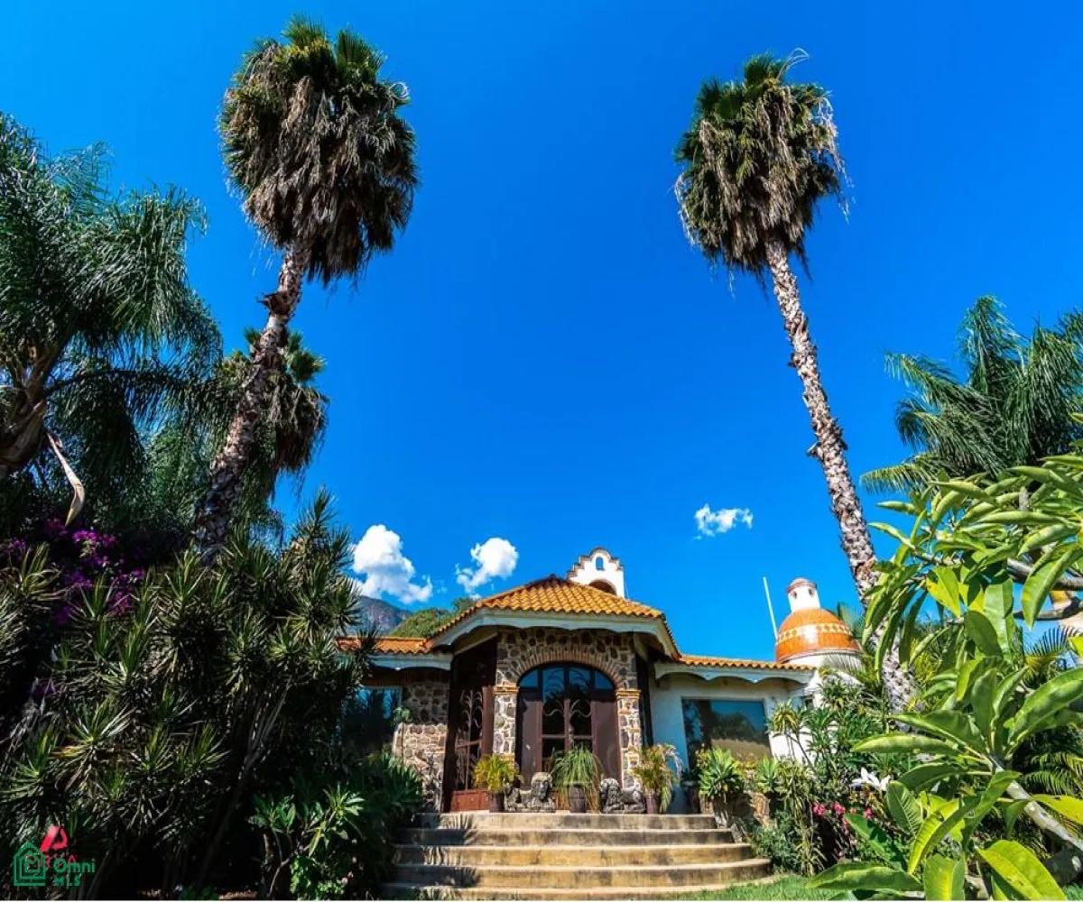 Casa En Venta,Ajijic,carretera chapala jocotepec #1300, Chapala, Jalisco 45820, 3 Habitaciones,3 Baños,carretera chapala jocotepec,MX23545350