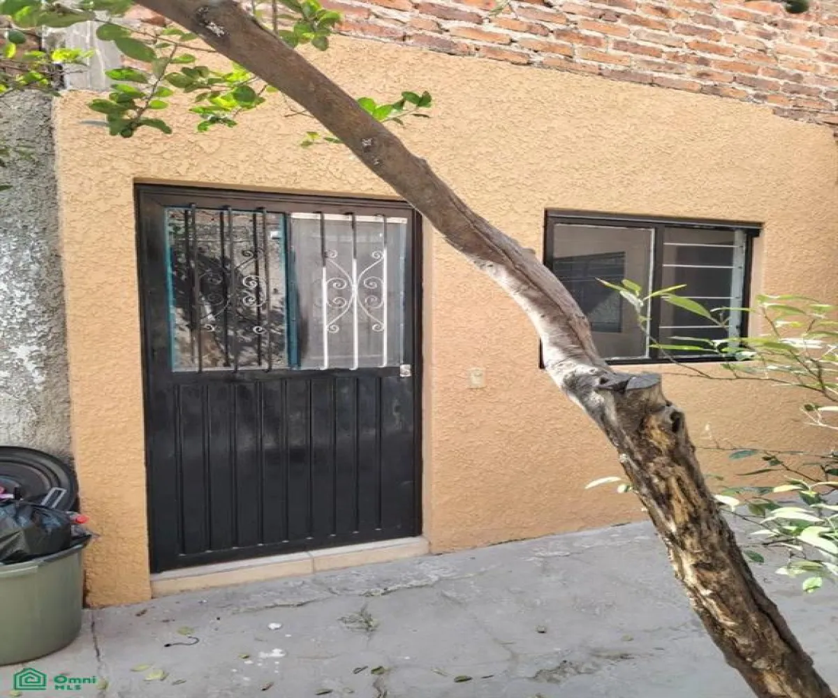 Casa En Venta,Las Liebres,Alfredo Barba 370, Tlaquepaque, Jalisco 45623, 4 Habitaciones,2 Baños,Alfredo Barba,2,MX251073623