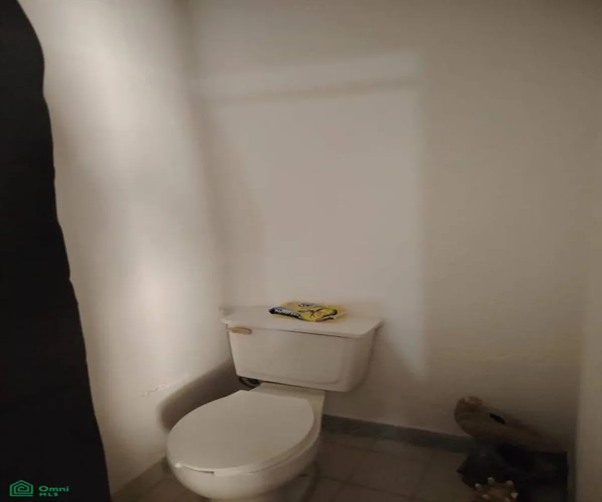 Casa En Venta,Las Liebres,Alfredo Barba 370, Tlaquepaque, Jalisco 45623, 4 Habitaciones,2 Baños,Alfredo Barba,2,MX251073623