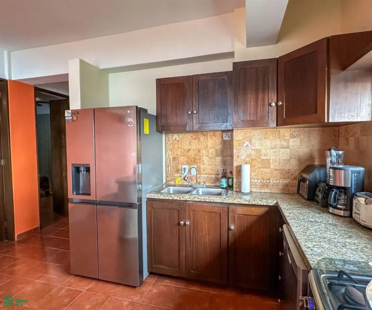 Departamento En Venta,5 de Diciembre,Andador Jamaica 1075, Puerto Vallarta, Jalisco 48350, 2 Habitaciones,2 Baños,Andador Jamaica,MX251073758
