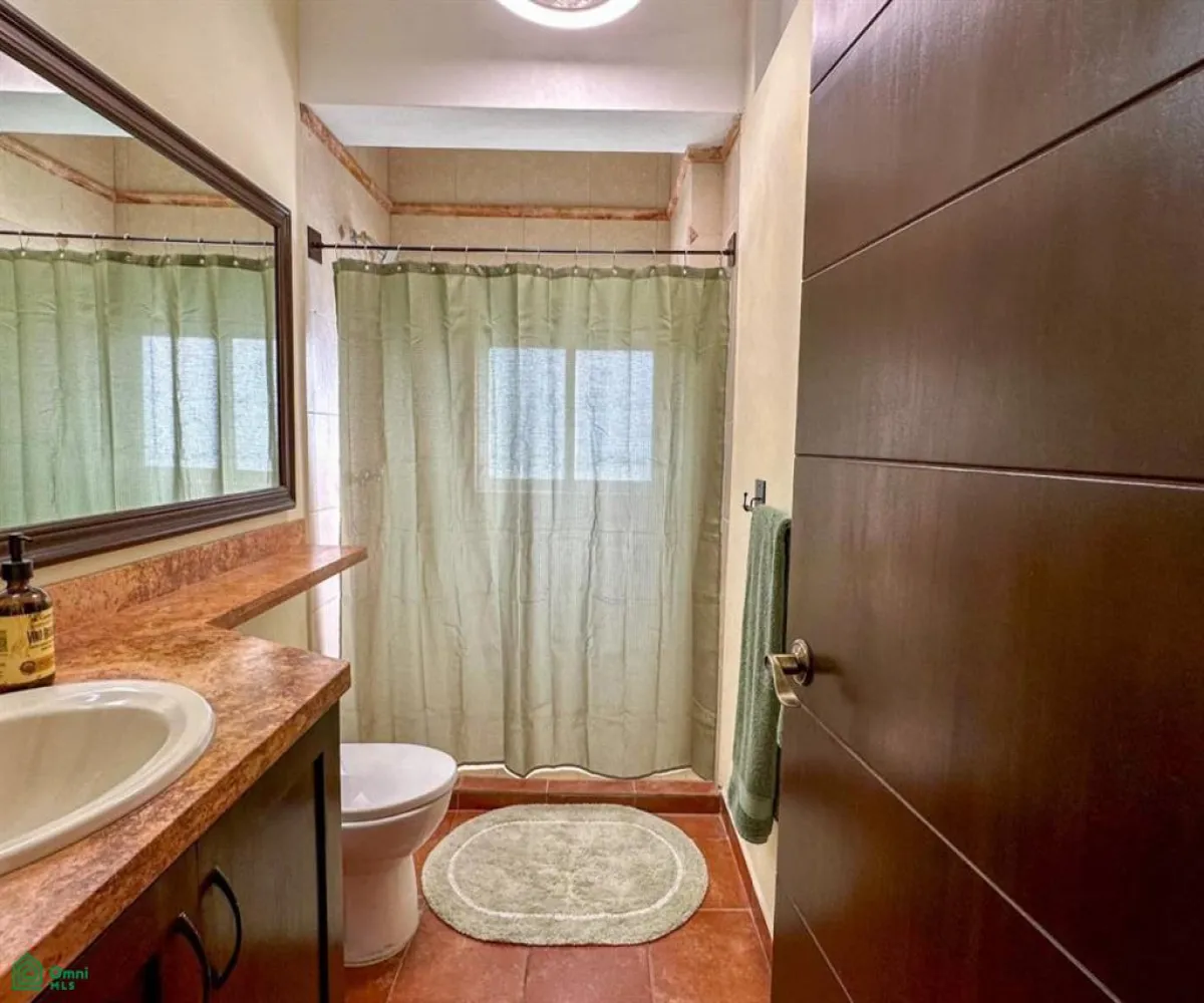 Departamento En Venta,5 de Diciembre,Andador Jamaica 1075, Puerto Vallarta, Jalisco 48350, 2 Habitaciones,2 Baños,Andador Jamaica,MX251073758