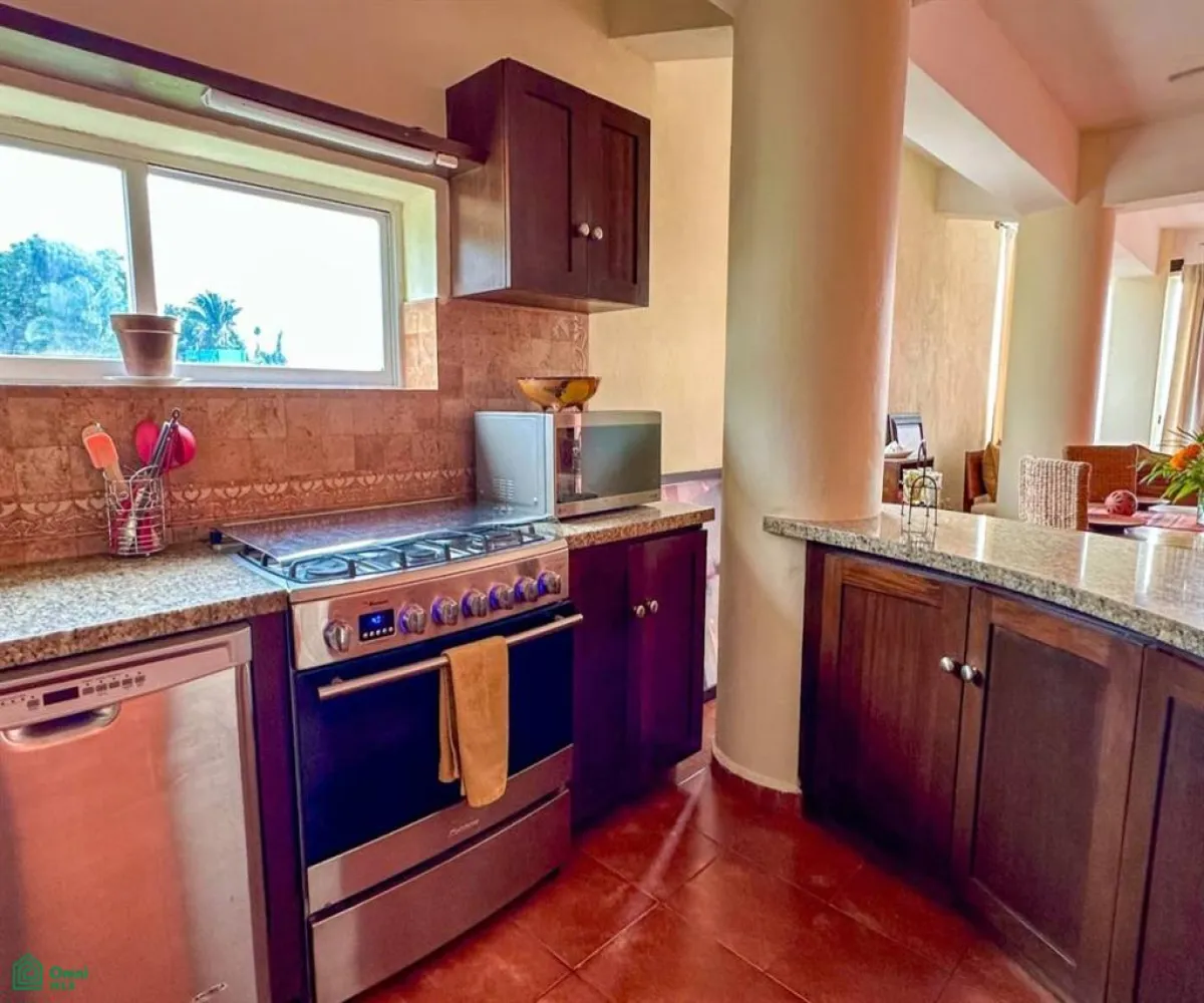 Departamento En Venta,5 de Diciembre,Andador Jamaica 1075, Puerto Vallarta, Jalisco 48350, 2 Habitaciones,2 Baños,Andador Jamaica,MX251073758